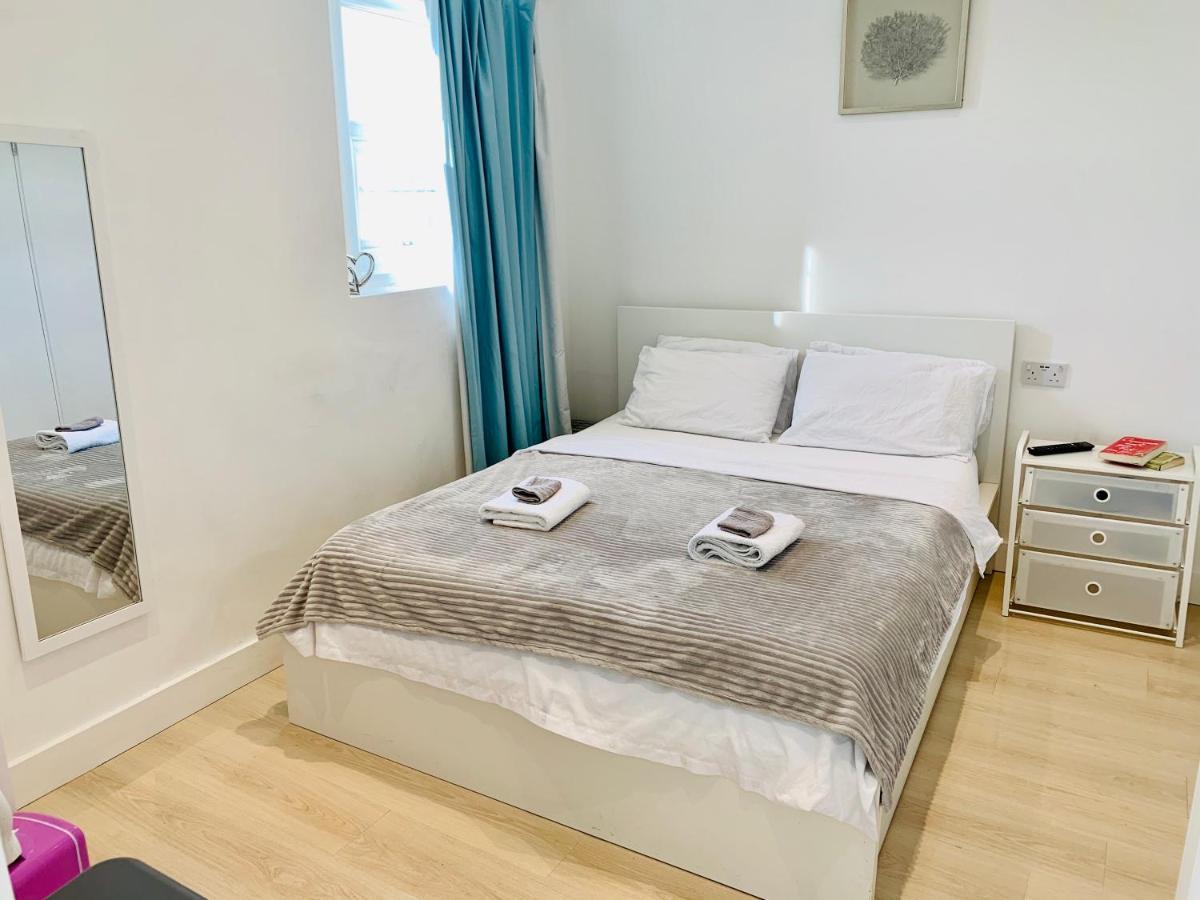 Quiet Cosy Rooms Harrow kerület Kültér fotó